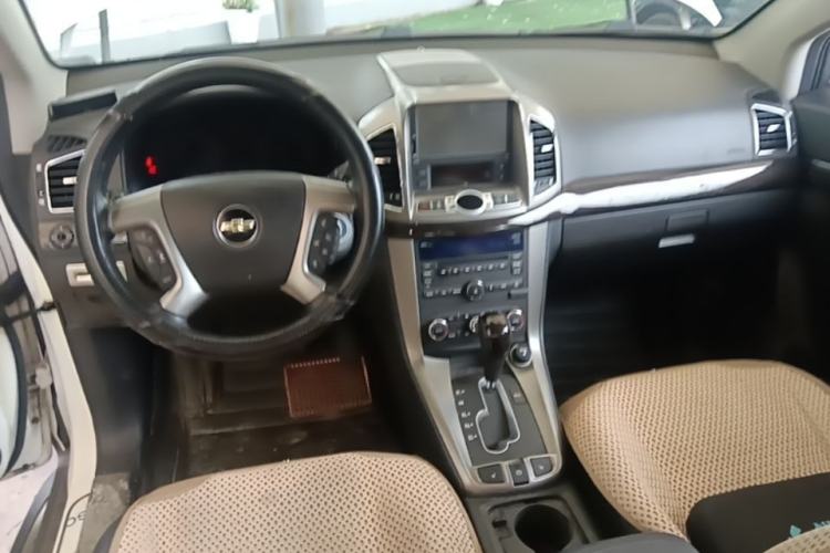 Used Chevrolet Captiva 2014 2.4L 4x4 Flagship Edition 7 Seats Center Console