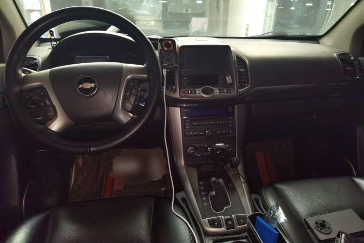 Used Chevrolet Captiva 2014 2.4L 4x4 Flagship Edition 7 Seats Center Console