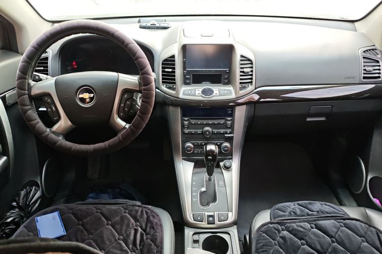 Used Chevrolet Captiva 2014 2.4L 4x4 Flagship Edition 7 Seats Center Console