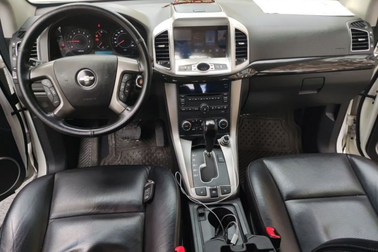 Used Chevrolet Captiva 2014 2.4L 4x4 Flagship Edition 7 Seats Center Console