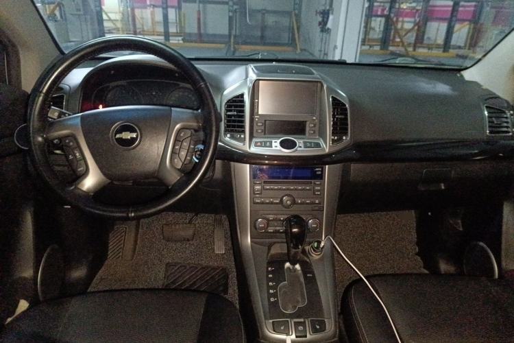 Used Chevrolet Captiva 2014 2.4L 4x4 Flagship Edition 7 Seats Center Console