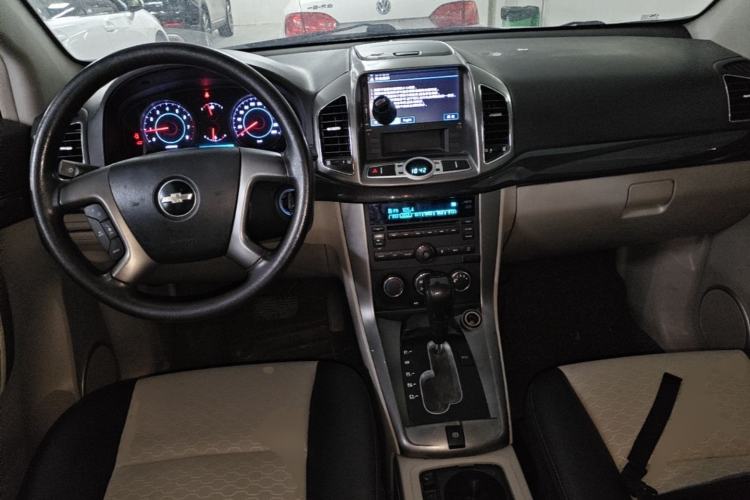 Used Chevrolet Captiva 2014 2.4L Two-Wheel Drive City Edition 5 Seats Center Console