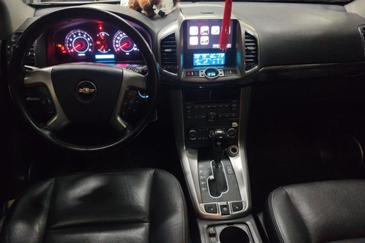 Used Chevrolet Captiva 2014 2.4L 4x4 Flagship Edition 7 Seats Center Console