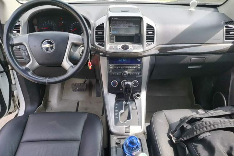 Used Chevrolet Captiva 2014 2.4L Two-Wheel Drive Urban Version 7 Seats Center Console