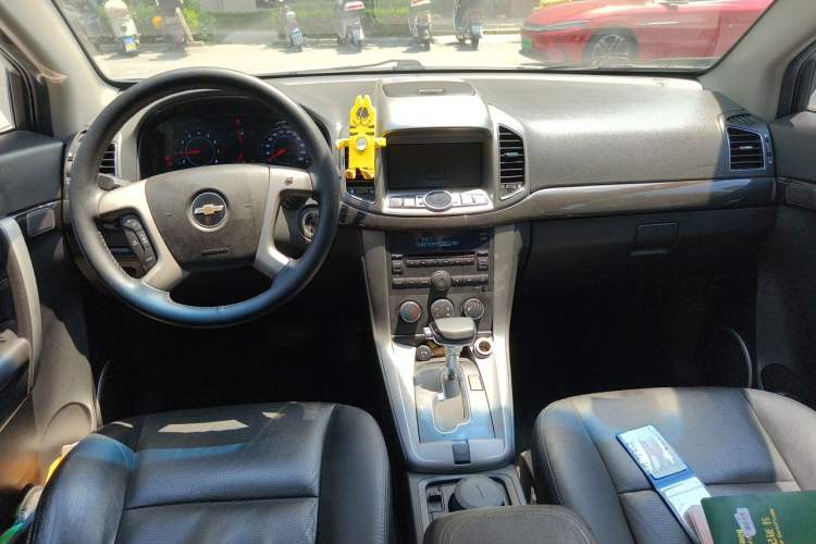 Used Chevrolet Captiva 2014 2.4L Two-Wheel Drive Urban Version 7 Seats Center Console