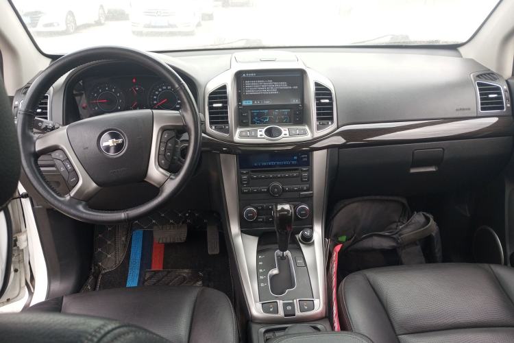 Used Chevrolet Captiva 2014 2.4L 4x4 Flagship Edition 7 Seats Center Console