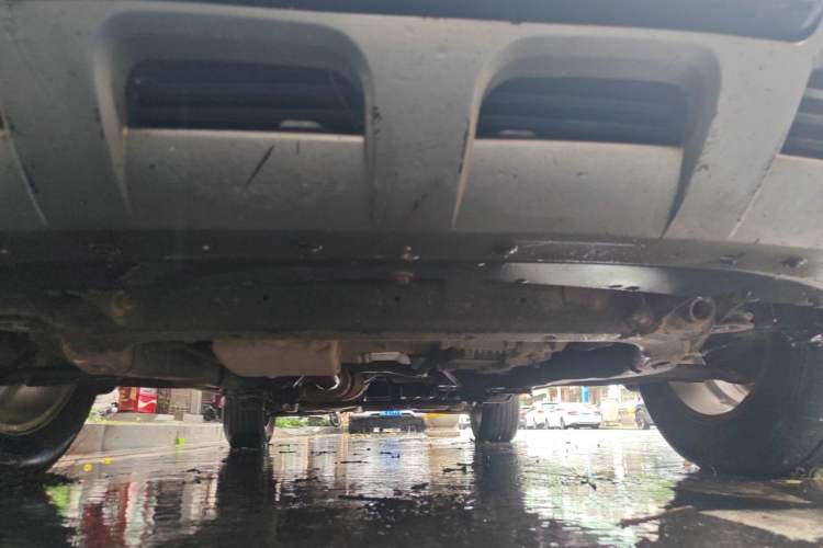 Used Chevrolet Captiva 2014 2.4L Two-Wheel Drive Urban Version 7 Seats Chassis Front