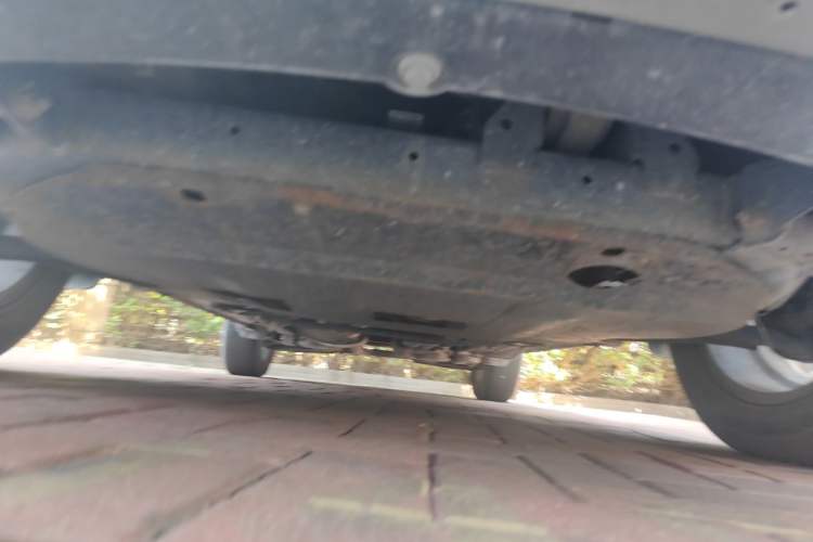 Used Chevrolet Captiva 2014 2.4L Two-Wheel Drive Urban Version 7 Seats Chassis Front