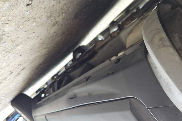 Used Chevrolet Captiva 2014 2.4L Two-Wheel Drive Urban Version 7 Seats Chassis Front Left
