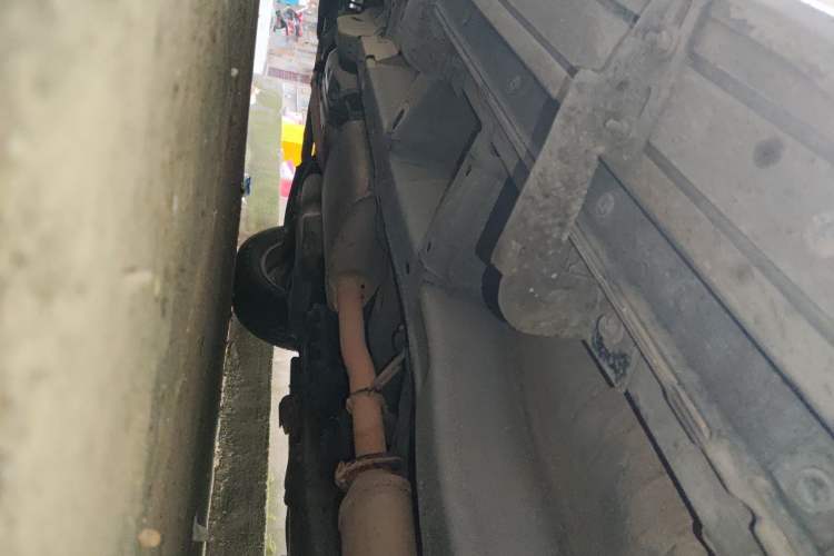 Used Chevrolet Captiva 2014 2.4L Two-Wheel Drive Urban Version 7 Seats Chassis Front Right