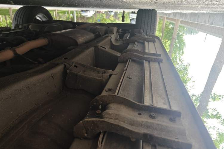 Used Chevrolet Captiva 2014 2.4L 4x4 Flagship Edition 7 Seats Chassis Front Right