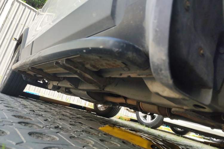 Used Chevrolet Captiva 2014 2.4L 4x4 Flagship Edition 7 Seats Chassis Front Right