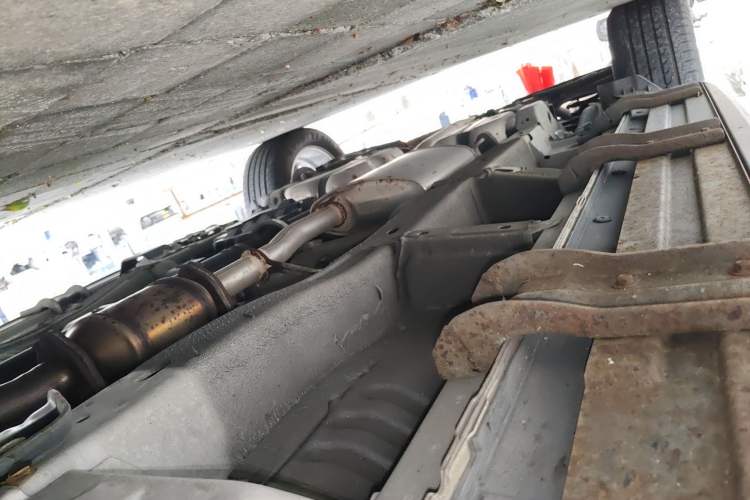 Used Chevrolet Captiva 2014 2.4L 4x4 Flagship Edition 7 Seats Chassis Front Right