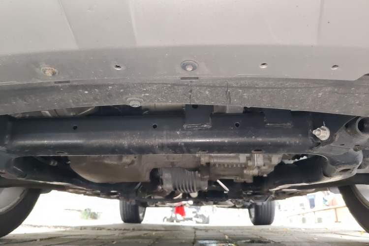Used Chevrolet Captiva 2014 2.4L 4x4 Flagship Edition 7 Seats Chassis Front
