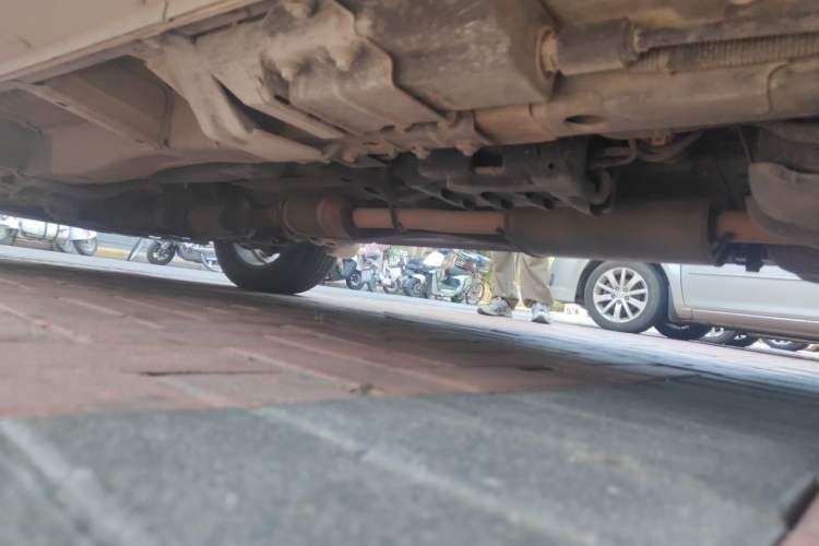 Used Chevrolet Captiva 2014 2.4L Two-Wheel Drive Urban Version 7 Seats Chassis Rear Left