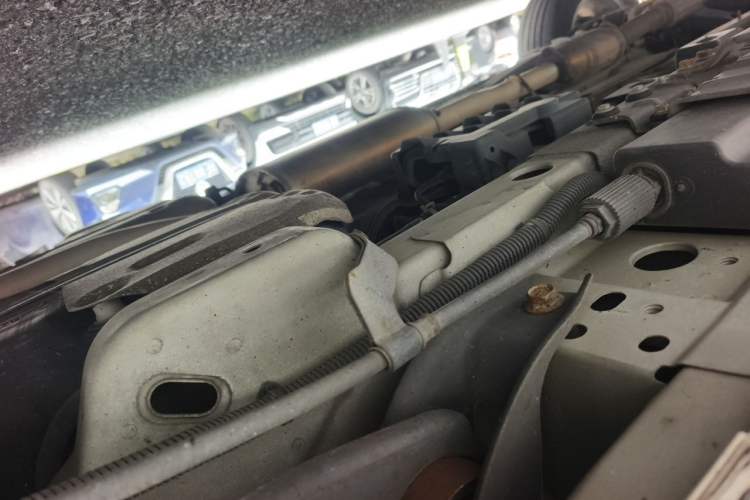 Used Chevrolet Captiva 2014 2.4L Two-Wheel Drive Urban Version 7 Seats Chassis Rear Left