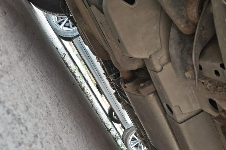 Used Chevrolet Captiva 2014 2.4L Two-Wheel Drive Urban Version 7 Seats Chassis Rear Right
