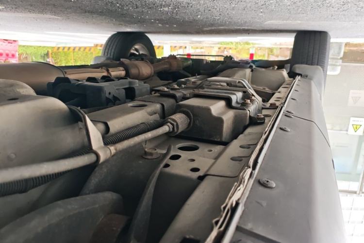 Used Chevrolet Captiva 2014 2.4L Two-Wheel Drive Urban Version 7 Seats Chassis Rear Right