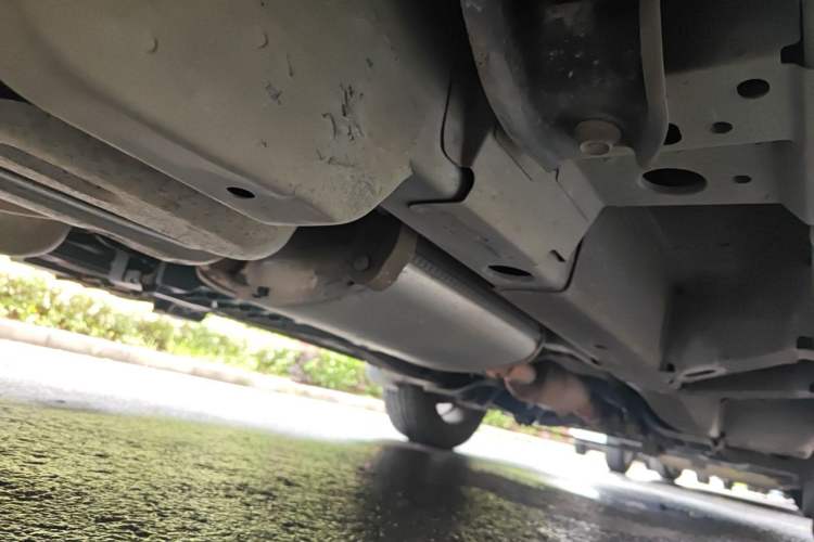 Used Chevrolet Captiva 2014 2.4L Two-Wheel Drive Urban Version 7 Seats Chassis Rear Right