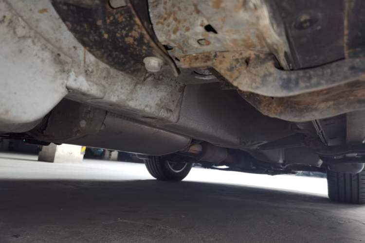 Used Chevrolet Captiva 2014 2.4L 4x4 Flagship Edition 7 Seats Chassis Rear Right