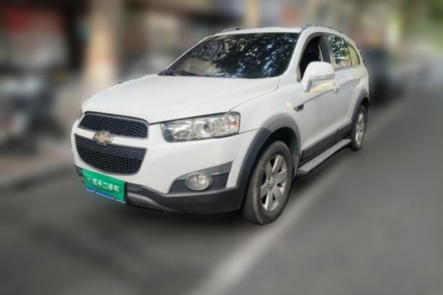 Ojetý Chevrolet Captiva 2014 2.4L Two-Wheel Drive Urban Version 7 Seats