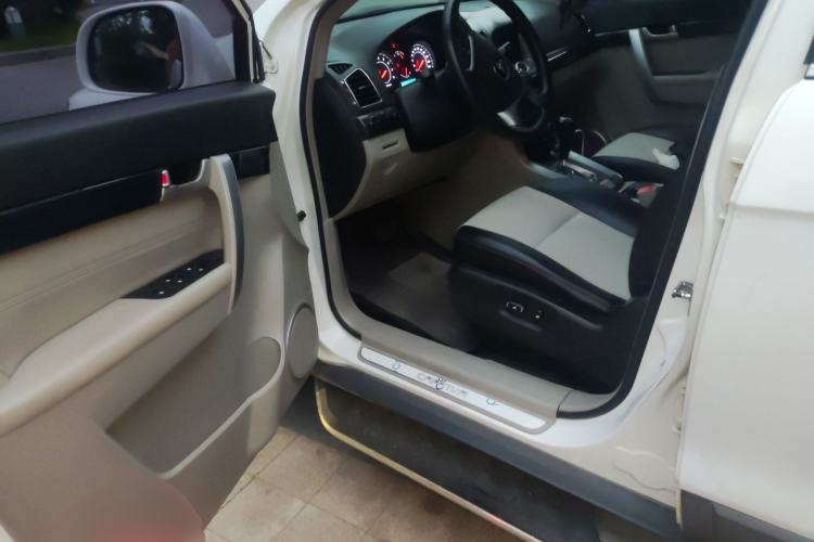 Used Chevrolet Captiva 2014 2.4L Two-Wheel Drive City Edition 5 Seats Driver Seat