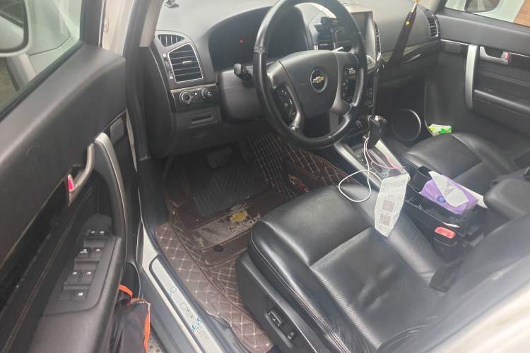 Used Chevrolet Captiva 2014 2.4L 4x4 Flagship Edition 7 Seats Driver Seat