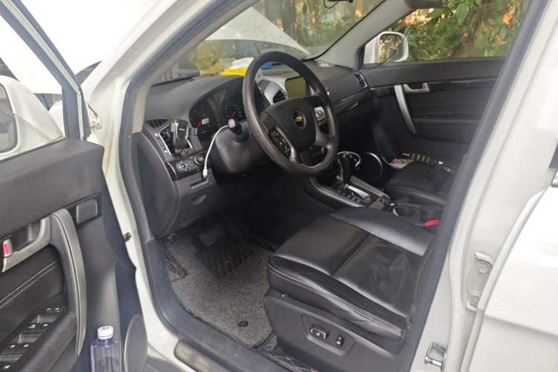 Used Chevrolet Captiva 2014 2.4L Two-Wheel Drive Urban Version 7 Seats Driver Seat