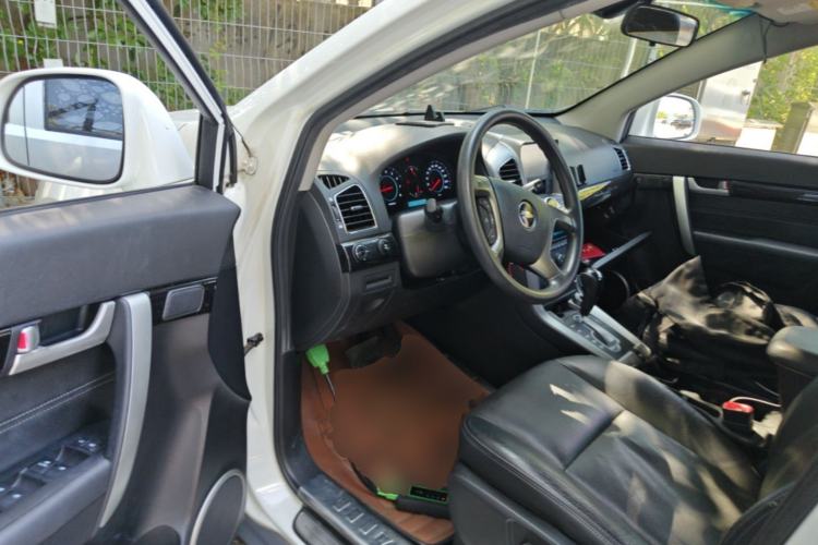 Used Chevrolet Captiva 2014 2.4L Two-Wheel Drive Urban Version 7 Seats Driver Seat