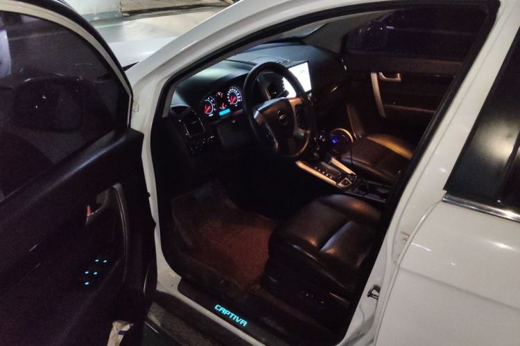 Used Chevrolet Captiva 2014 2.4L 4x4 Flagship Edition 7 Seats Driver Seat