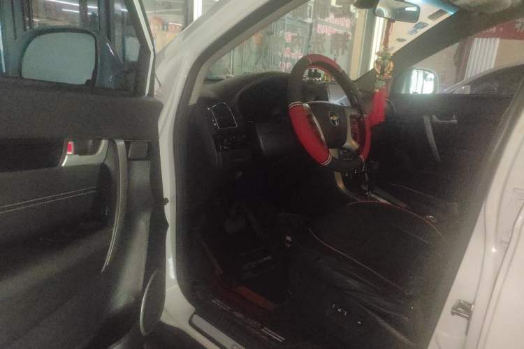 Used Chevrolet Captiva 2014 2.4L 4x4 Flagship Edition 7 Seats Driver Seat
