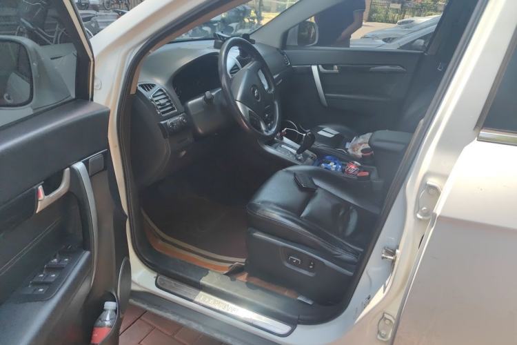 Used Chevrolet Captiva 2014 2.4L Two-Wheel Drive Urban Version 7 Seats Driver Seat