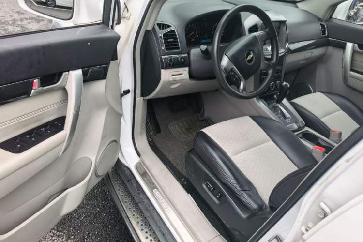 Used Chevrolet Captiva 2014 2.4L Two-Wheel Drive City Edition 5 Seats Driver Seat