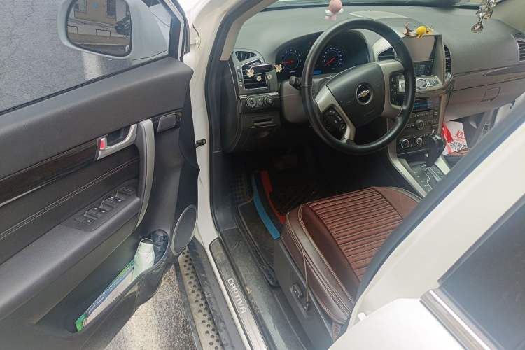 Used Chevrolet Captiva 2014 2.4L 4x4 Flagship Edition 7 Seats Driver Seat