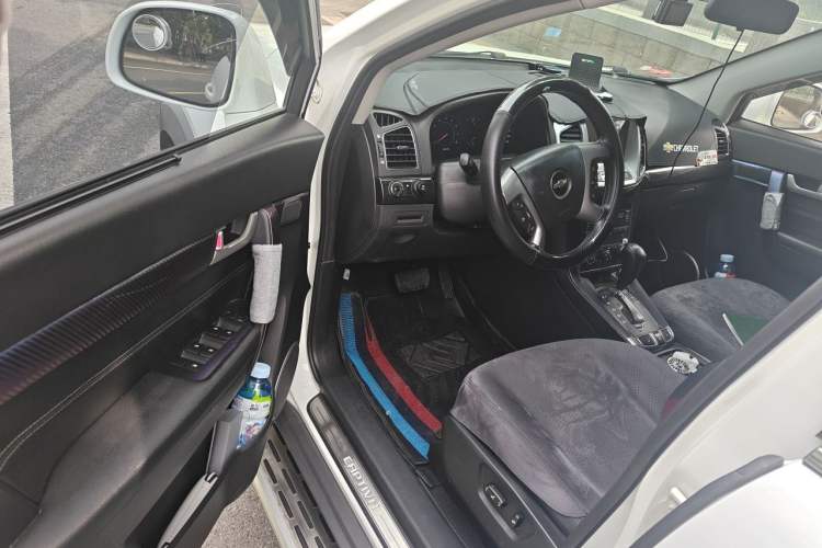 Used Chevrolet Captiva 2014 2.4L 4x4 Flagship Edition 7 Seats Driver Seat