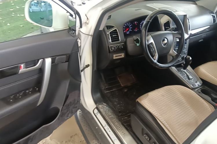 Used Chevrolet Captiva 2014 2.4L 4x4 Flagship Edition 7 Seats Driver Seat