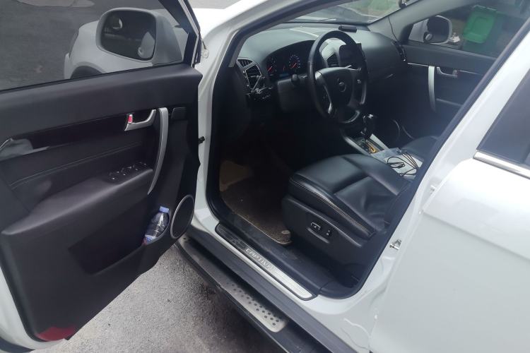 Used Chevrolet Captiva 2014 2.4L 4x4 Flagship Edition 7 Seats Driver Seat