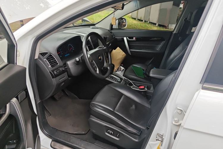 Used Chevrolet Captiva 2014 2.4L Two-Wheel Drive Urban Version 7 Seats Driver Seat