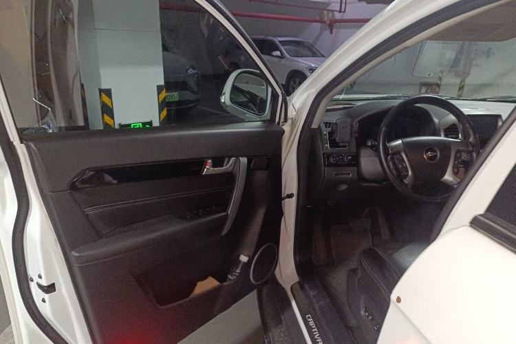 Used Chevrolet Captiva 2014 2.4L 4x4 Flagship Edition 7 Seats Driver Seat