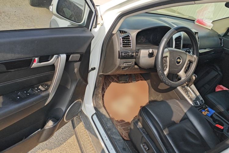Used Chevrolet Captiva 2014 2.4L 4x4 Flagship Edition 7 Seats Driver Seat