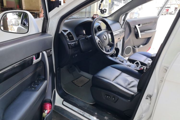 Used Chevrolet Captiva 2014 2.4L Two-Wheel Drive Urban Version 7 Seats Driver Seat