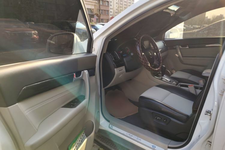 Used Chevrolet Captiva 2014 2.4L Two-Wheel Drive City Edition 5 Seats Driver Seat