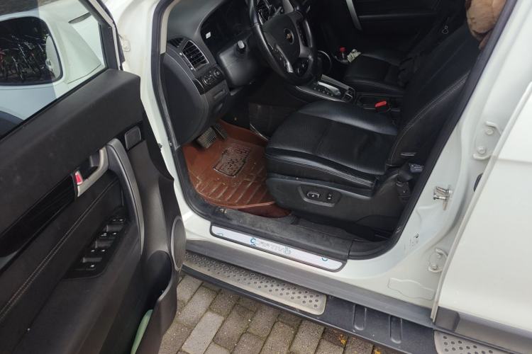 Used Chevrolet Captiva 2014 2.4L 4x4 Flagship Edition 7 Seats Driver Seat