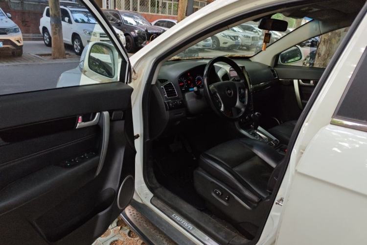 Used Chevrolet Captiva 2014 2.4L 4x4 Flagship Edition 7 Seats Driver Seat