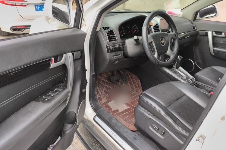 Used Chevrolet Captiva 2014 2.4L 4x4 Flagship Edition 7 Seats Driver Seat
