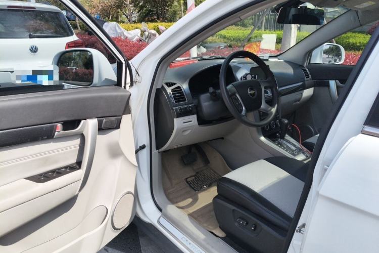 Used Chevrolet Captiva 2014 2.4L Two-Wheel Drive City Edition 5 Seats Driver Seat