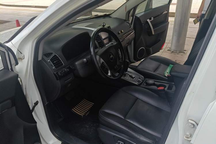 Used Chevrolet Captiva 2014 2.4L 4x4 Flagship Edition 7 Seats Driver Seat