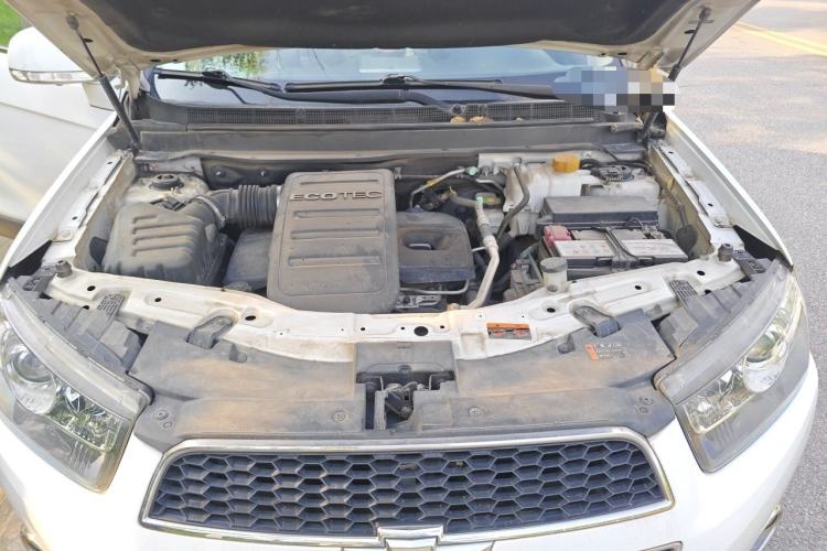 Used Chevrolet Captiva 2014 2.4L 4x4 Flagship Edition 7 Seats Engine Bay
