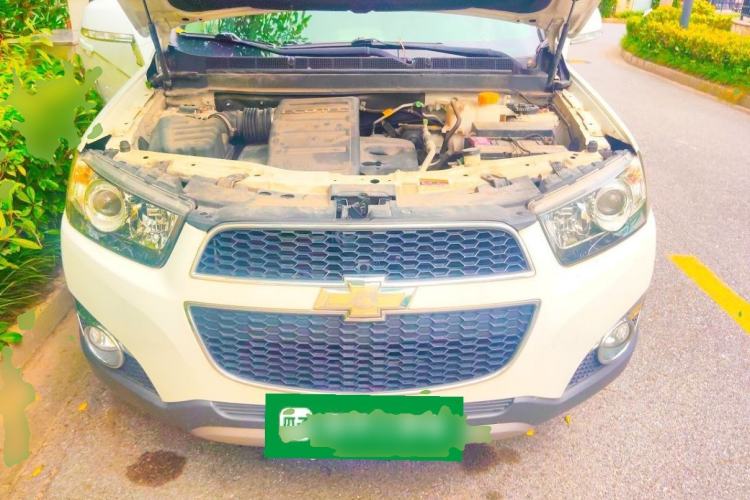 Used Chevrolet Captiva 2014 2.4L 4x4 Flagship Edition 7 Seats Engine Bay