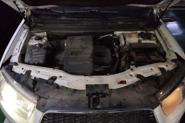 Used Chevrolet Captiva 2014 2.4L 4x4 Flagship Edition 7 Seats Engine Bay